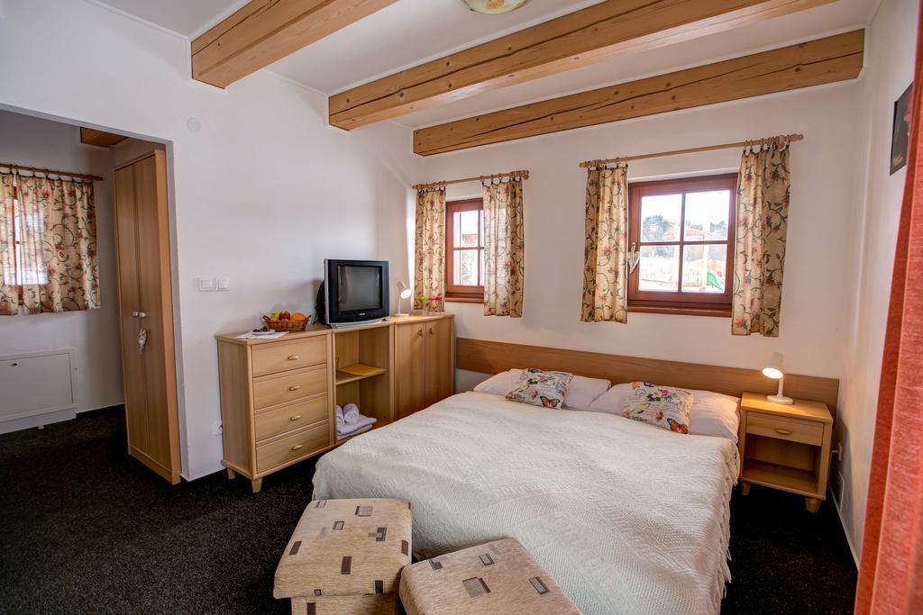 Hotel Koliba Greta Liptovská Sielnica Quarto foto
